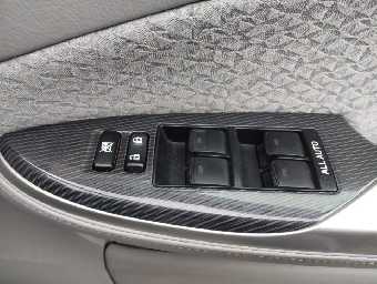 TOYOTA CROWN 2011 Image 12