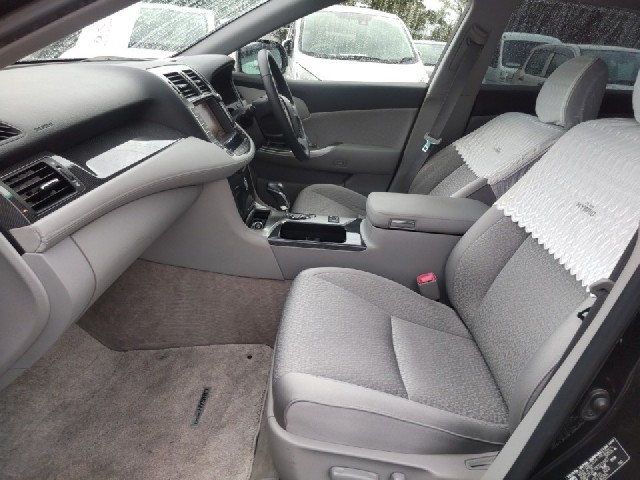 TOYOTA CROWN 2011 Image 20