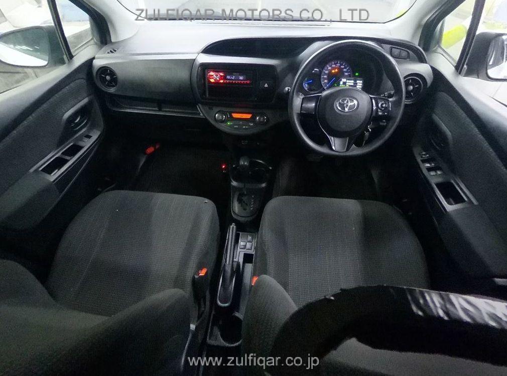 TOYOTA VITZ 2019 Image 3