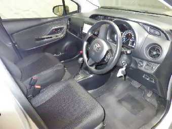 TOYOTA VITZ 2019 Image 3