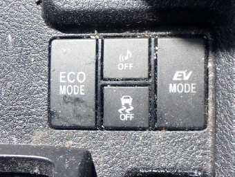 TOYOTA COROLLA AXIO 2018 Image 8