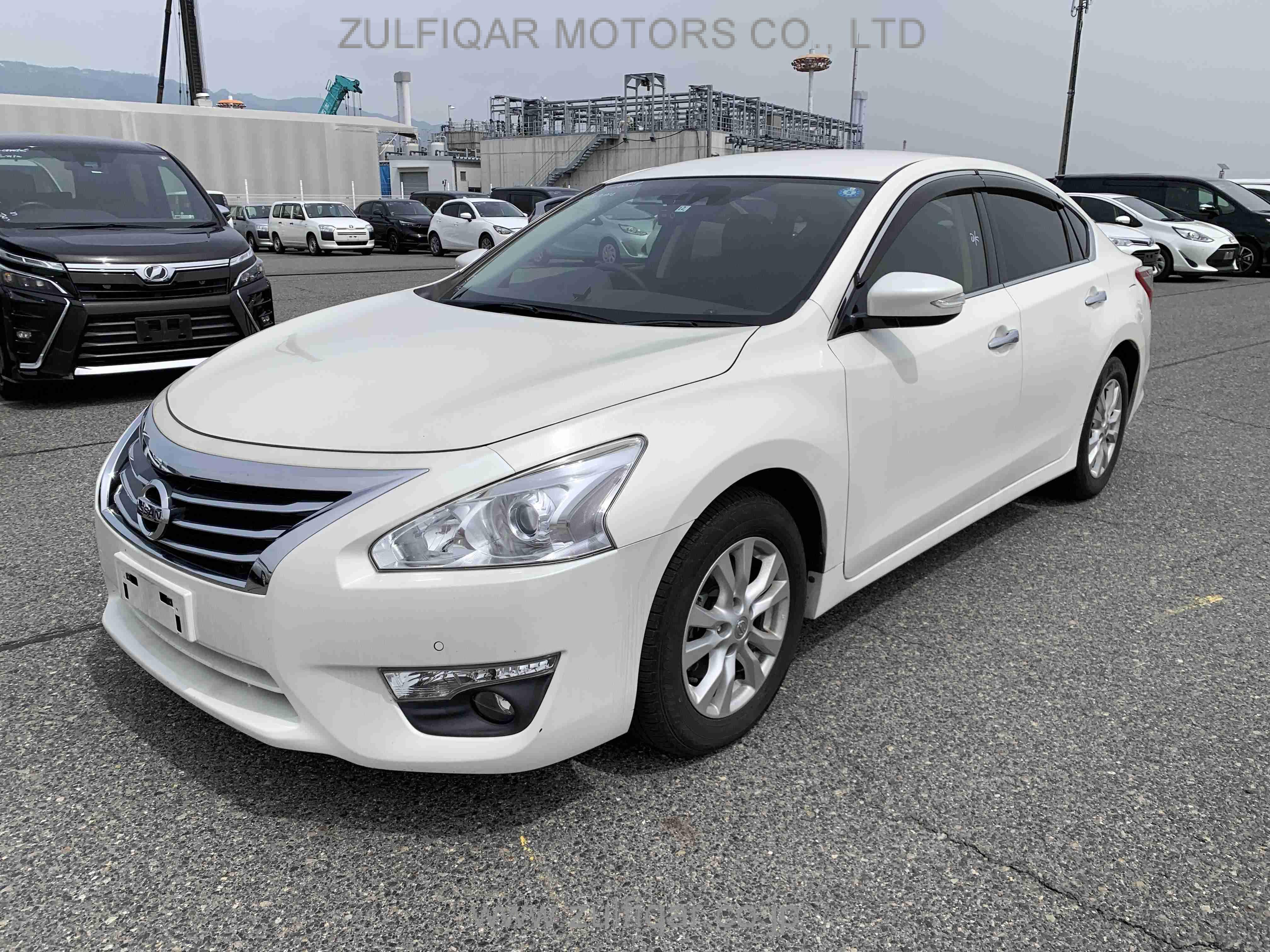 NISSAN TEANA 2018 Image 2