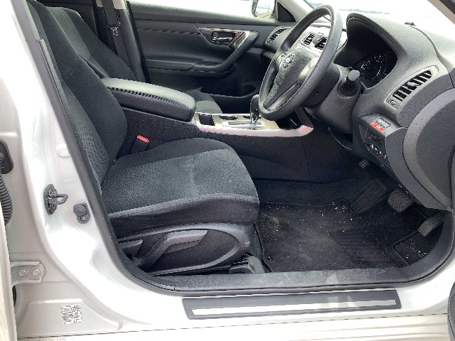 NISSAN TEANA 2018 Image 21