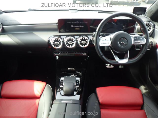 MERCEDES BENZ A CLASS 2019 Image 11