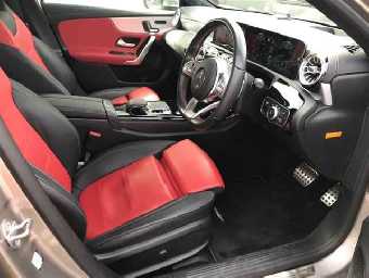 MERCEDES BENZ A CLASS 2019 Image 3