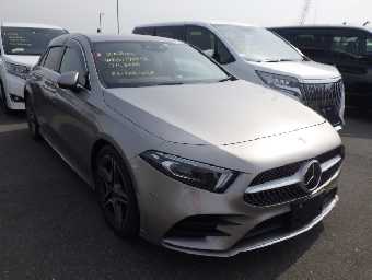 MERCEDES BENZ A CLASS 2019 Image 13