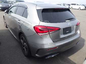 MERCEDES BENZ A CLASS 2019 Image 15