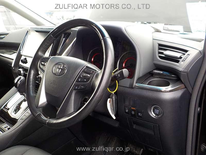 TOYOTA ALPHARD 2019 Image 10