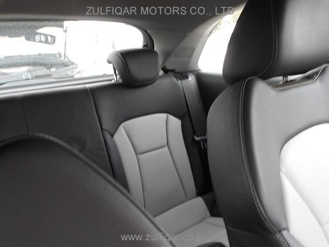 AUDI A1 2012 Image 12