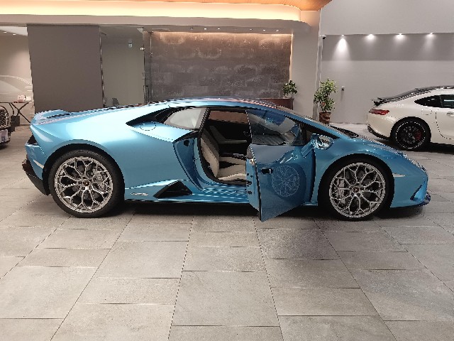 LAMBORGHINI HURACAN 2021 Image 19