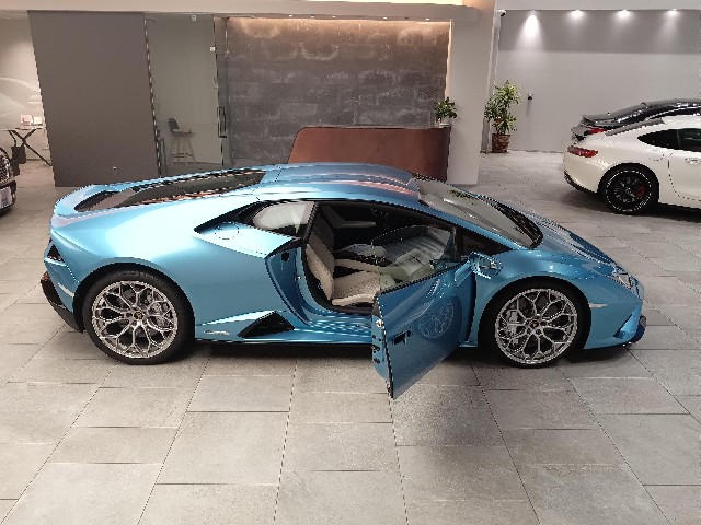 LAMBORGHINI HURACAN 2021 Image 21
