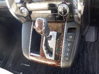 TOYOTA ALPHARD 2020 Image 12