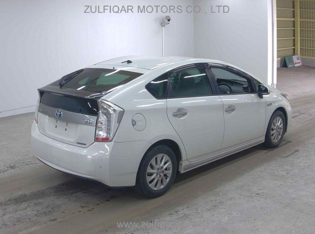 TOYOTA PRIUS PHV 2015 Image 5