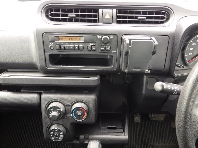 TOYOTA PROBOX 2019 Image 34