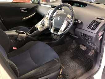 TOYOTA PRIUS PHV 2013 Image 5