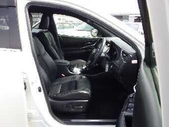 TOYOTA HARRIER 2018 Image 16