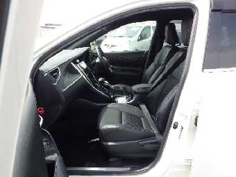 TOYOTA HARRIER 2018 Image 17