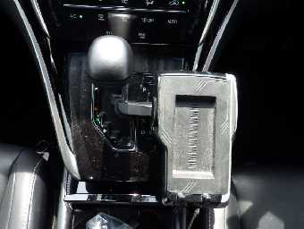 TOYOTA HARRIER 2018 Image 22