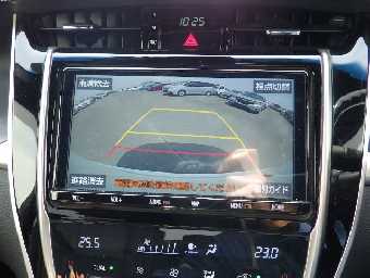 TOYOTA HARRIER 2018 Image 24