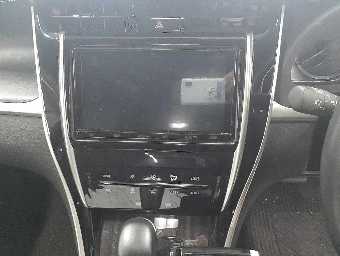 TOYOTA HARRIER 2018 Image 10