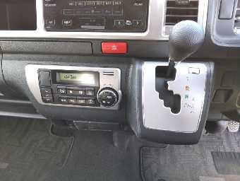 TOYOTA HIACE WAGON 2017 Image 10