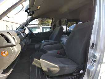 TOYOTA HIACE WAGON 2017 Image 14