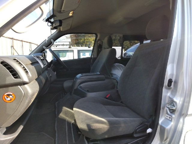 TOYOTA HIACE WAGON 2017 Image 21