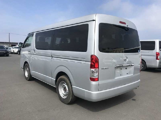 TOYOTA HIACE WAGON 2017 Image 25