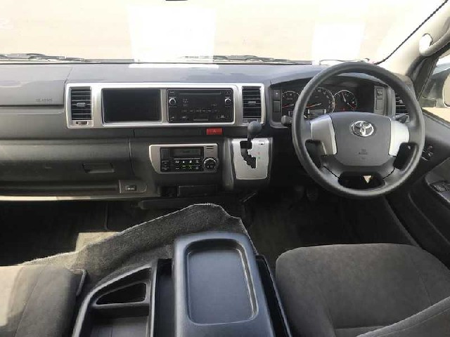 TOYOTA HIACE WAGON 2017 Image 26