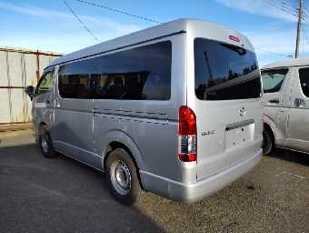 TOYOTA HIACE WAGON 2017 Image 4