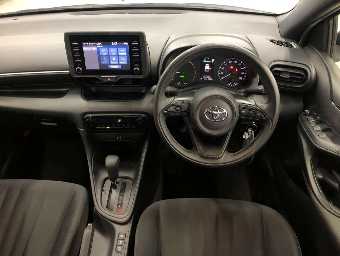 TOYOTA YARIS 2021 Image 6
