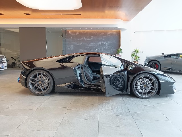 LAMBORGHINI HURACAN 2017 Image 21
