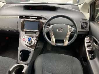 TOYOTA PRIUS PHV 2014 Image 6