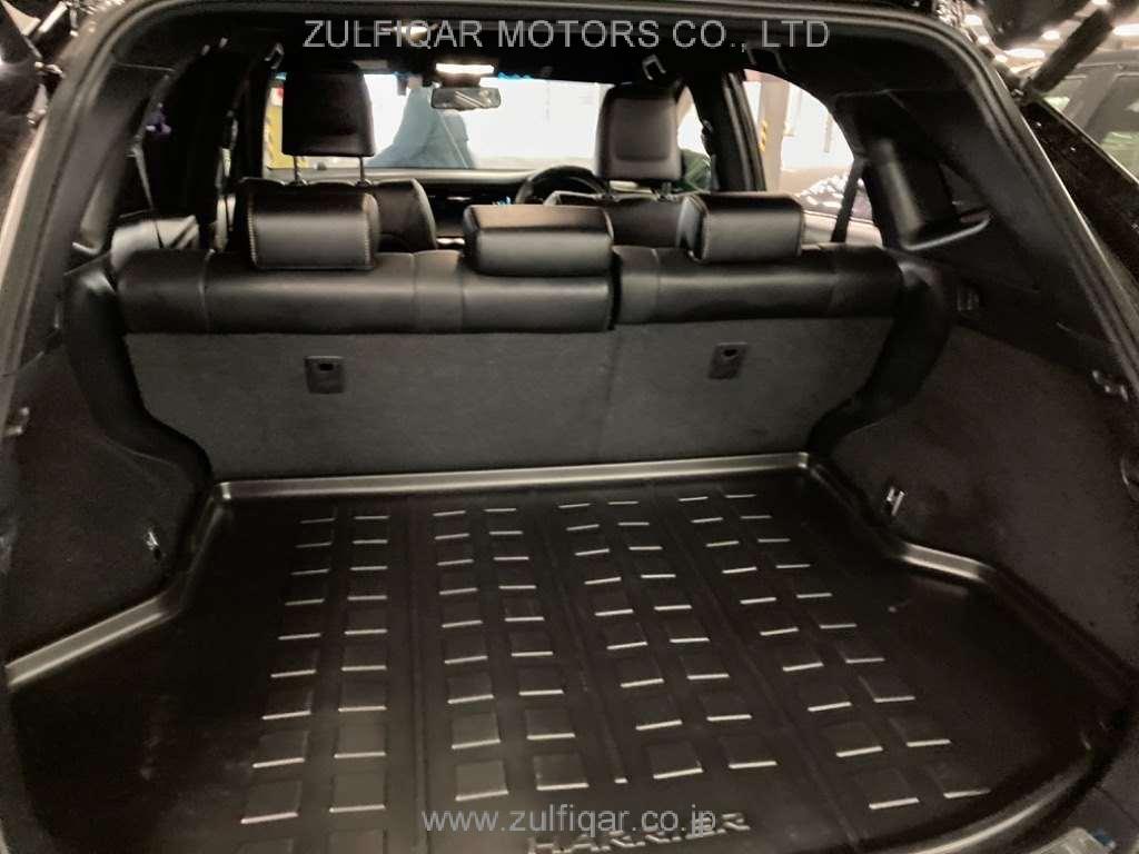 TOYOTA HARRIER 2019 Image 8