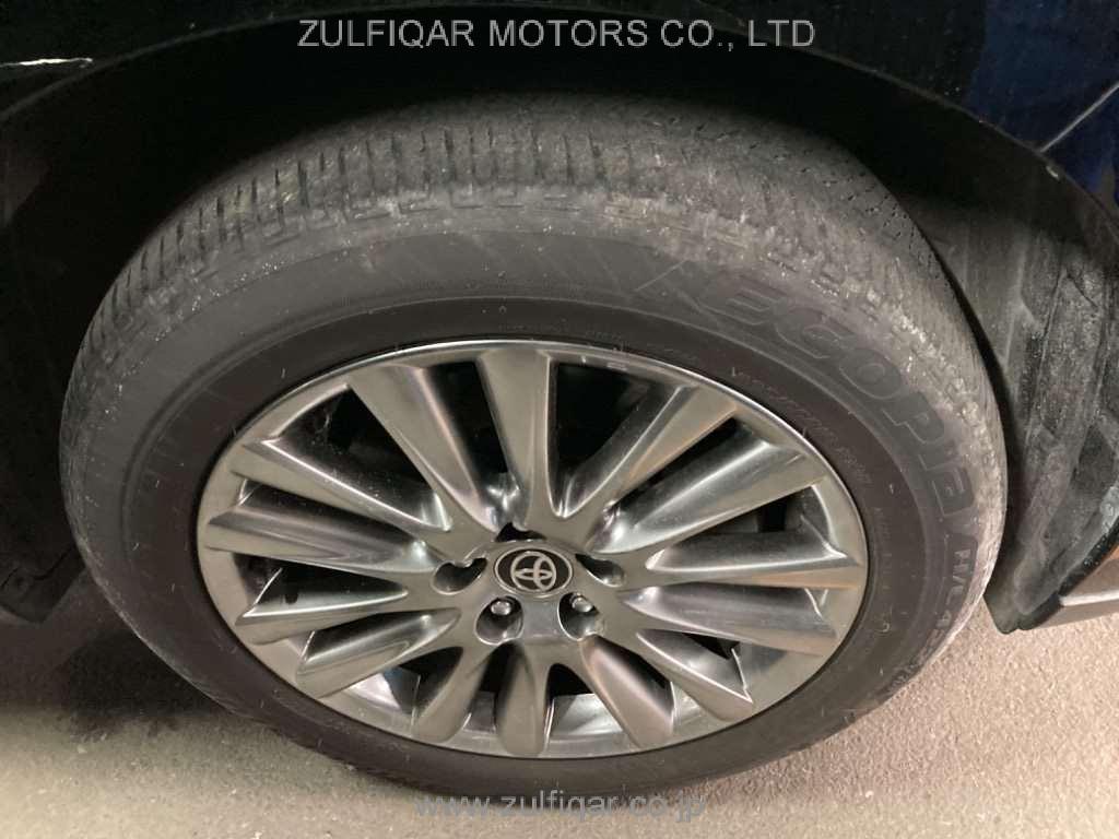 TOYOTA HARRIER 2019 Image 9