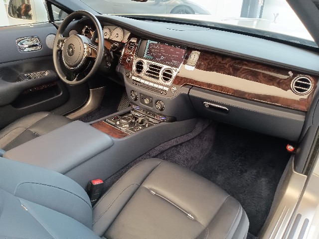 ROLLS ROYCE DAWN 2016 Image 112