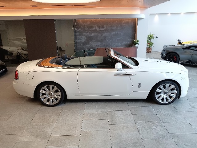 ROLLS ROYCE DAWN 2016 Image 21