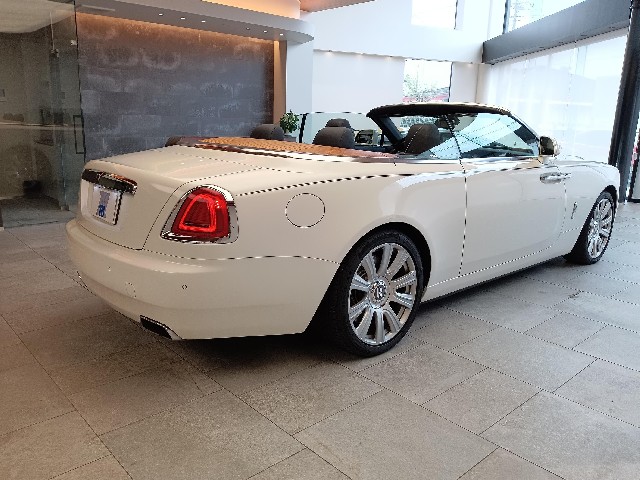 ROLLS ROYCE DAWN 2016 Image 28