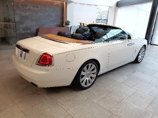ROLLS ROYCE DAWN 2016 Image 29