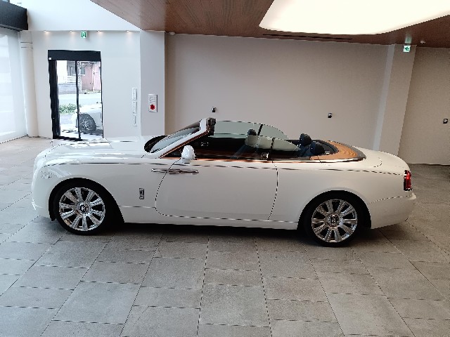 ROLLS ROYCE DAWN 2016 Image 42