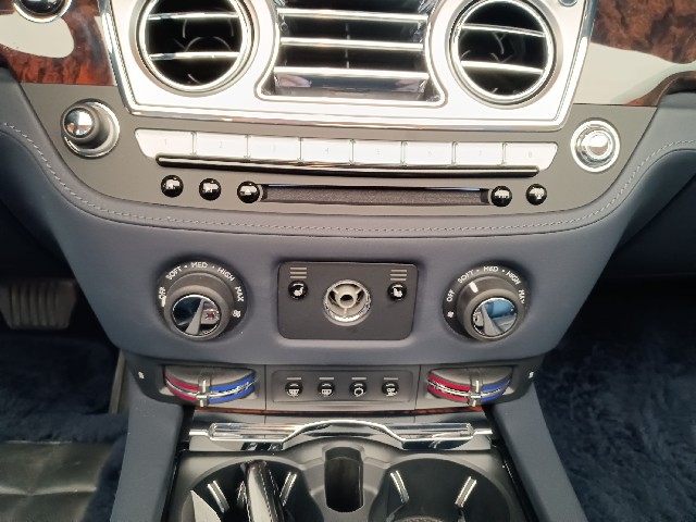 ROLLS ROYCE DAWN 2016 Image 99