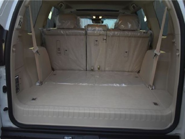 TOYOTA LAND CRUISER PRADO 2023 Image 25