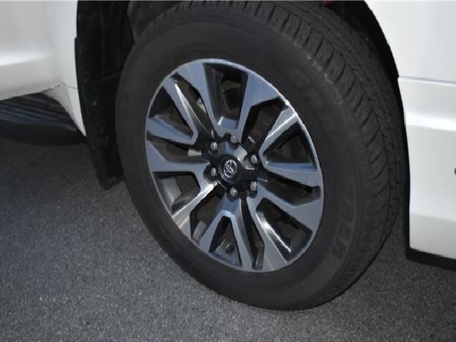 TOYOTA LAND CRUISER PRADO 2023 Image 29