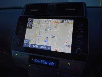 TOYOTA LAND CRUISER PRADO 2023 Image 4