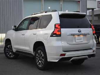 TOYOTA LAND CRUISER PRADO 2023 Image 25