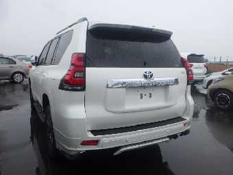 TOYOTA LAND CRUISER PRADO 2023 Image 33