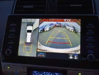 TOYOTA LAND CRUISER PRADO 2023 Image 5