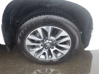 TOYOTA LAND CRUISER PRADO 2023 Image 35