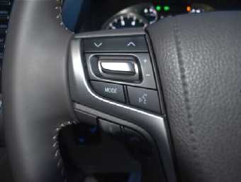 TOYOTA LAND CRUISER PRADO 2023 Image 8