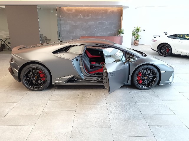 LAMBORGHINI HURACAN 2022 Image 20